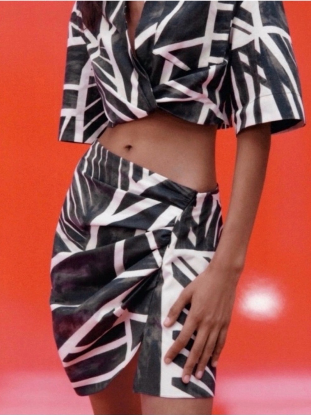 Zara Black and White Geometric Wrap Mini Skirt